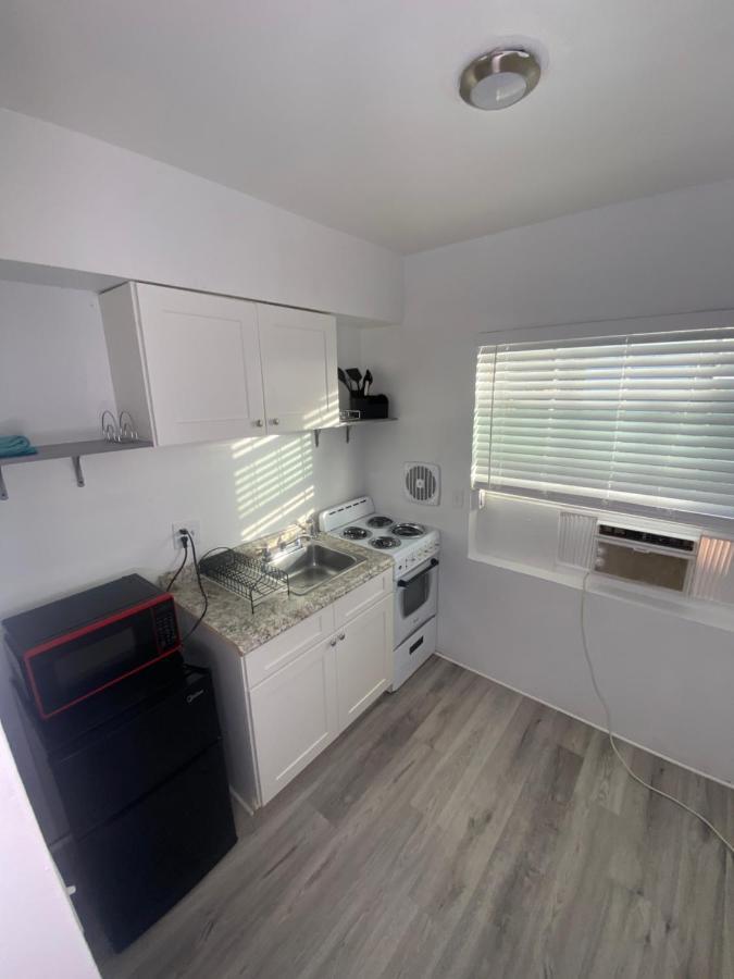 Uptown Inn & Suites St. Petersburg Dış mekan fotoğraf