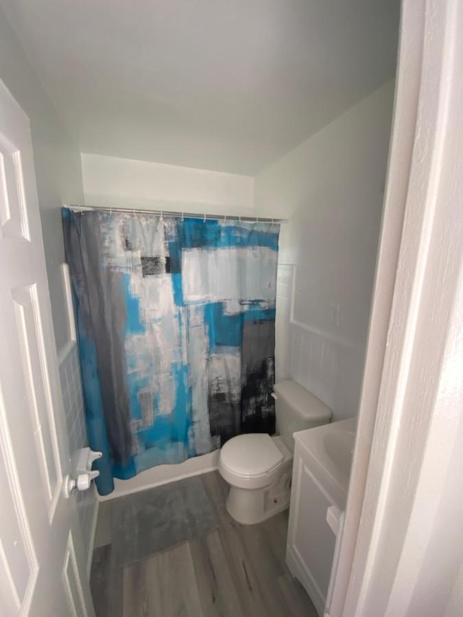 Uptown Inn & Suites St. Petersburg Dış mekan fotoğraf