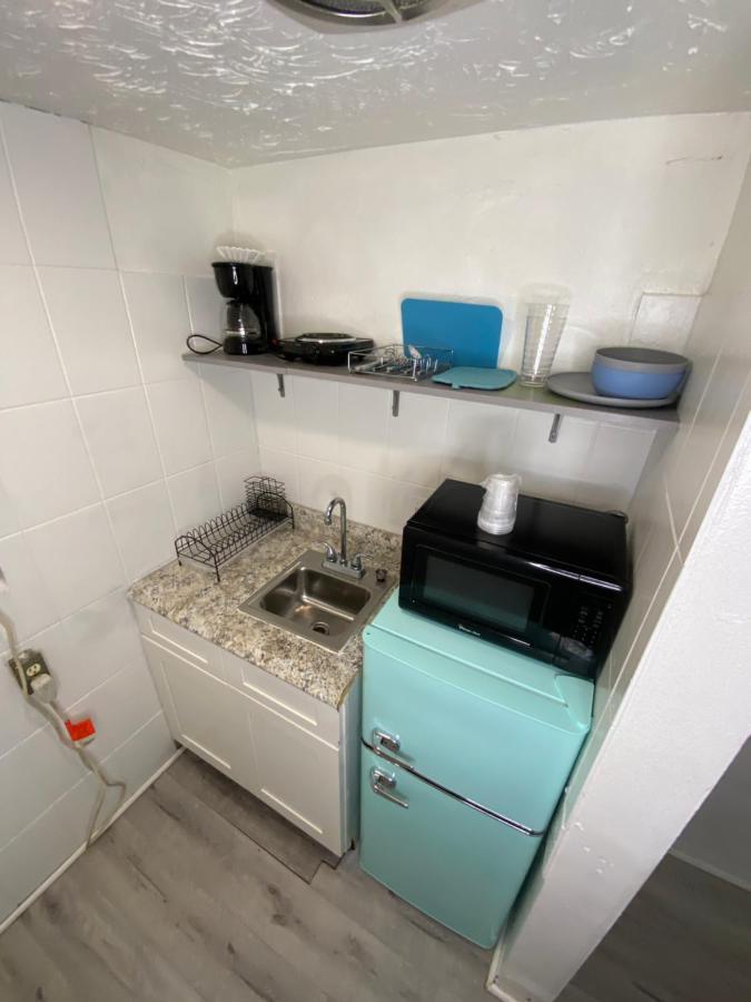 Uptown Inn & Suites St. Petersburg Dış mekan fotoğraf